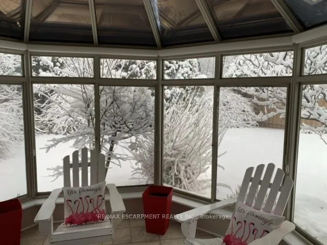 Photo 33 of 179 Orchard Drive, Hamilton, Ancaster — HOMEH