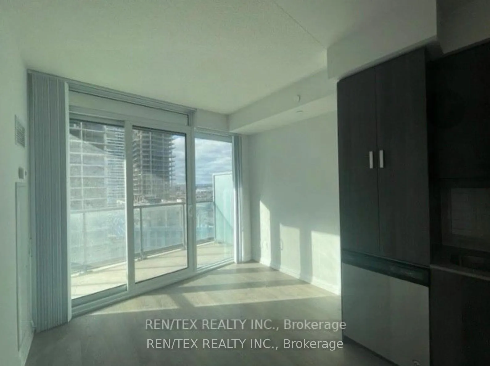 Photo 6 of Unit 1108, 7895 Jane Street, Vaughan, Concord — HOMEH