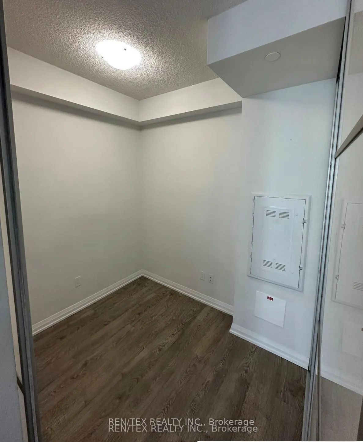 Photo 7 of Unit 1108, 7895 Jane Street, Vaughan, Concord — HOMEH