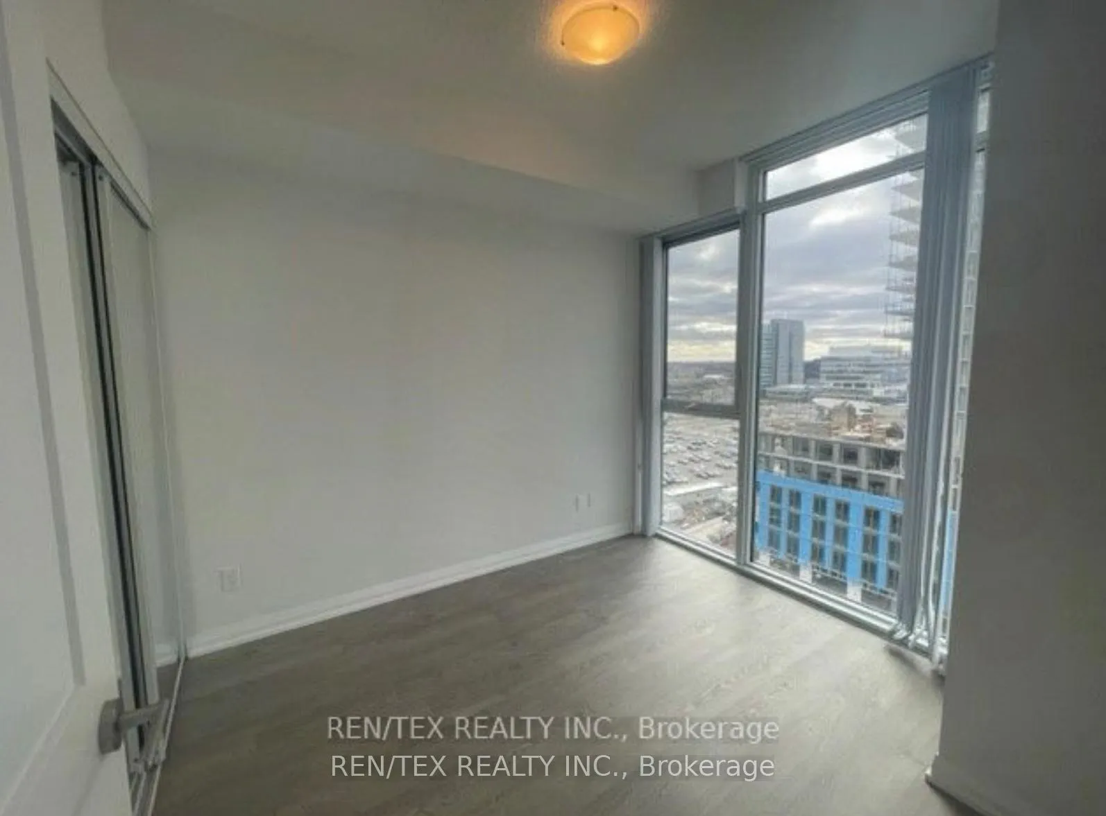 Photo 10 of Unit 1108, 7895 Jane Street, Vaughan, Concord — HOMEH