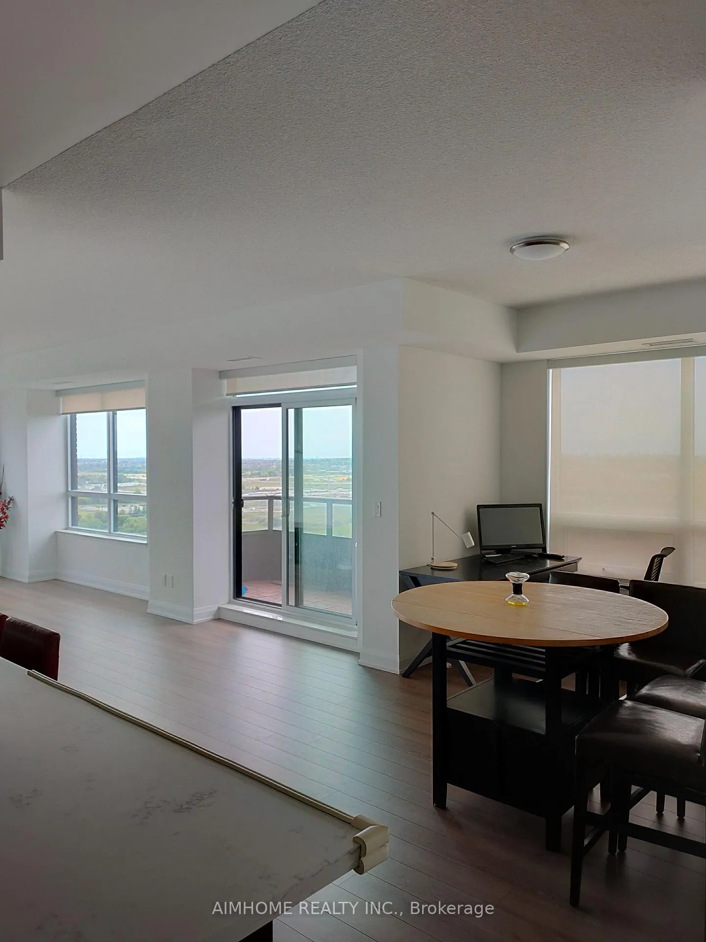 Photo 6 of Unit 2805, 15 Water Walk Drive, Markham, Unionville — HOMEH