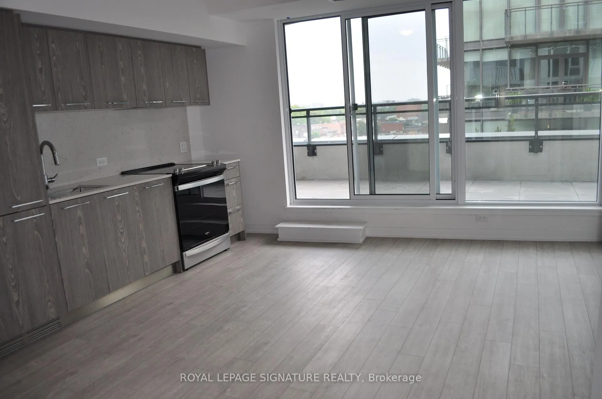 Front of Unit 509, 45 Baseball Place