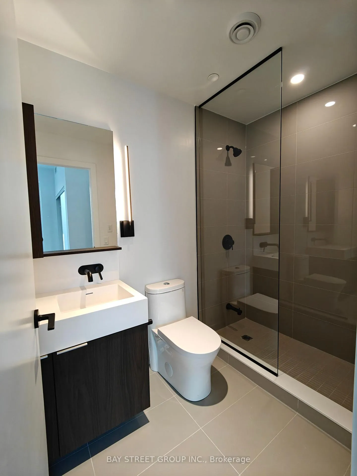 Photo 13 of Unit 2702, 127 Broadway Avenue, Toronto, Mount Pleasant West — HOMEH