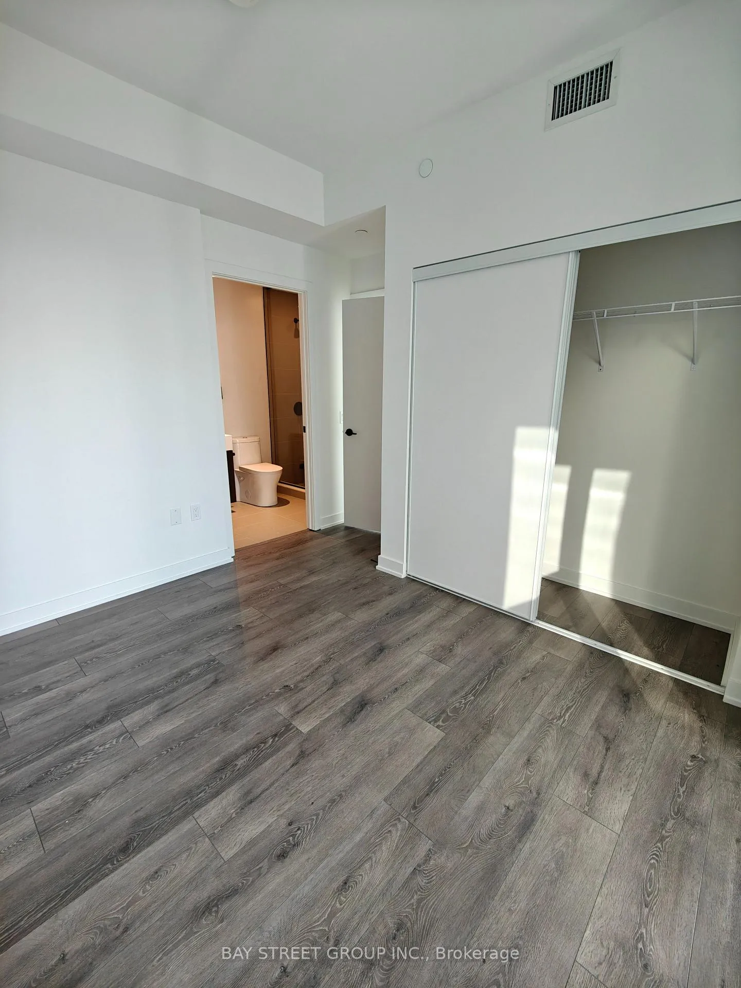 Photo 14 of Unit 2702, 127 Broadway Avenue, Toronto, Mount Pleasant West — HOMEH