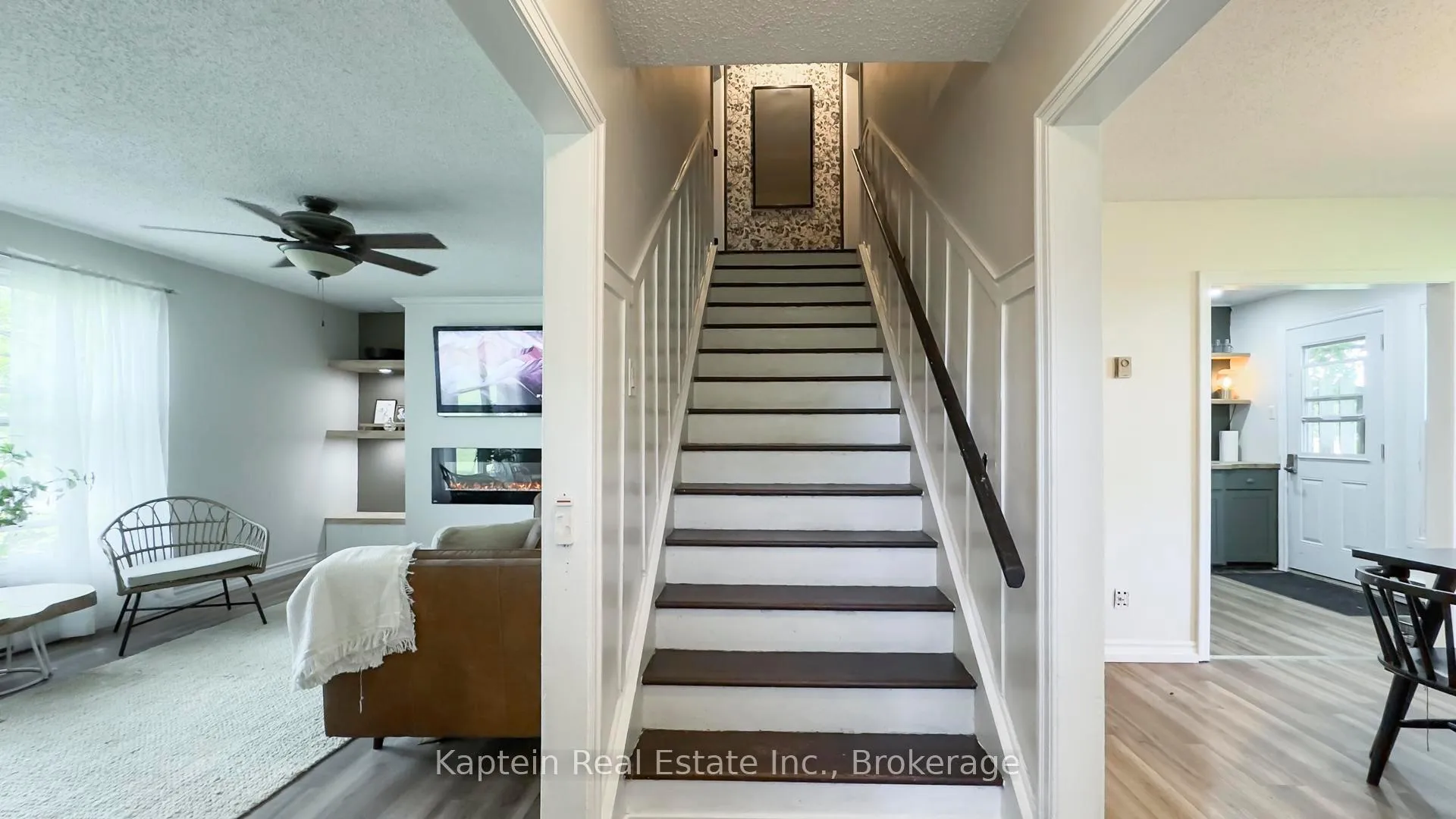 Photo 10 of 28 St Charles Place, Huron East, Vanastra — HOMEH