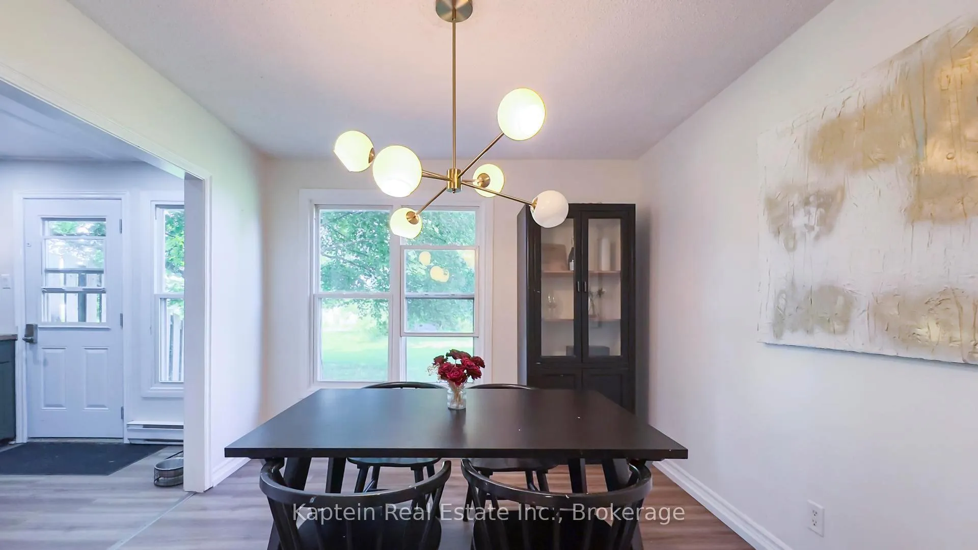 Photo 16 of 28 St Charles Place, Huron East, Vanastra — HOMEH