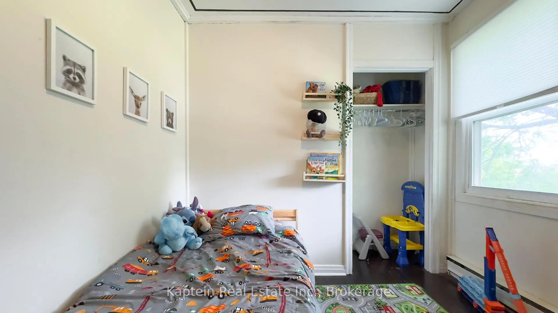 Photo 25 of 28 St Charles Place, Huron East, Vanastra — HOMEH