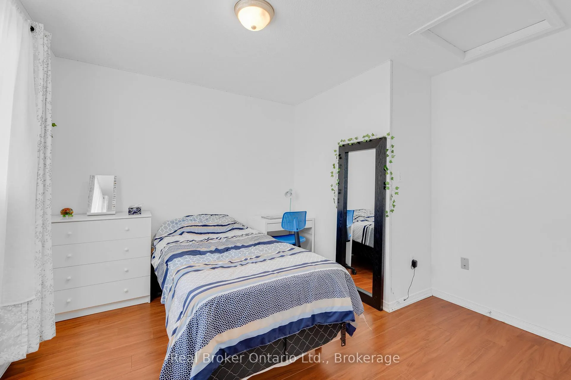 Photo 18 of 23 Mosser Drive, Cambridge — HOMEH