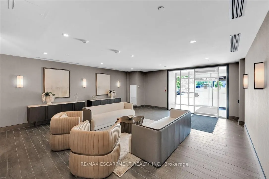 Photo 6 of Unit 416, 470 Dundas Street E, Hamilton, Waterdown — HOMEH