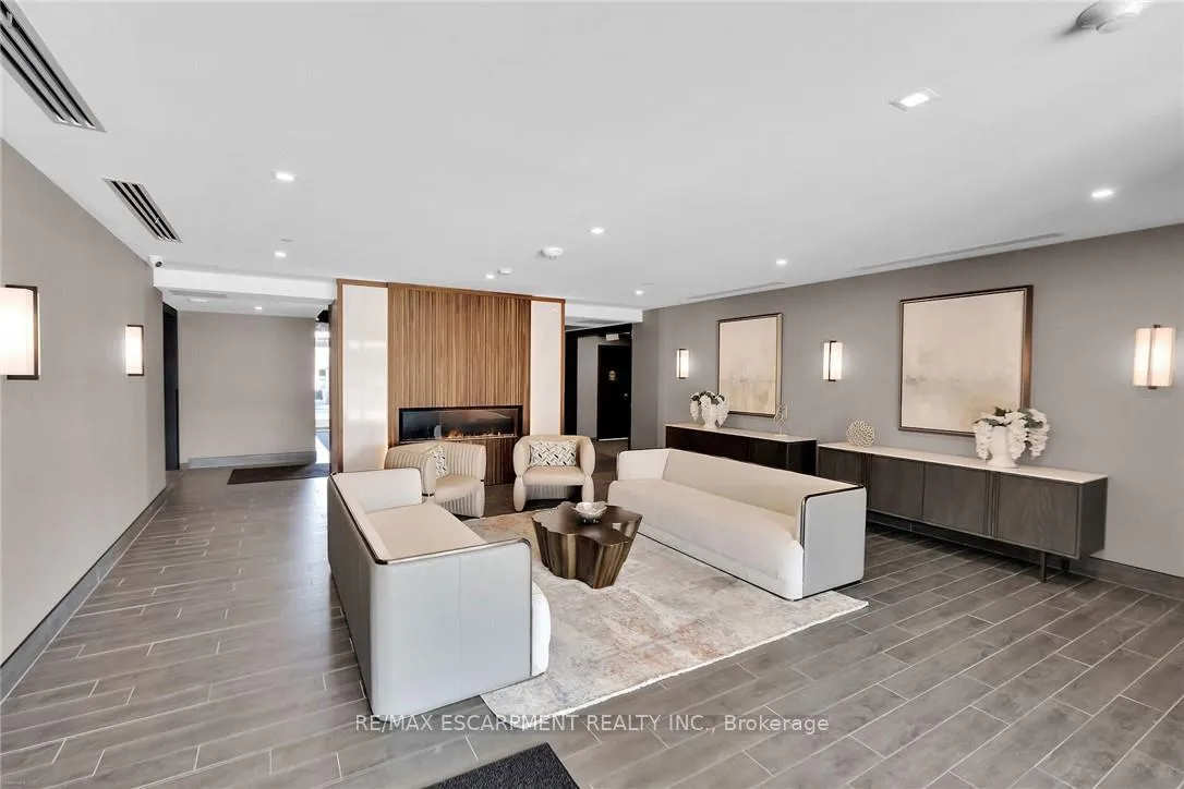 Photo 7 of Unit 416, 470 Dundas Street E, Hamilton, Waterdown — HOMEH