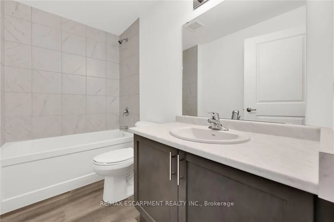 Photo 13 of Unit 416, 470 Dundas Street E, Hamilton, Waterdown — HOMEH