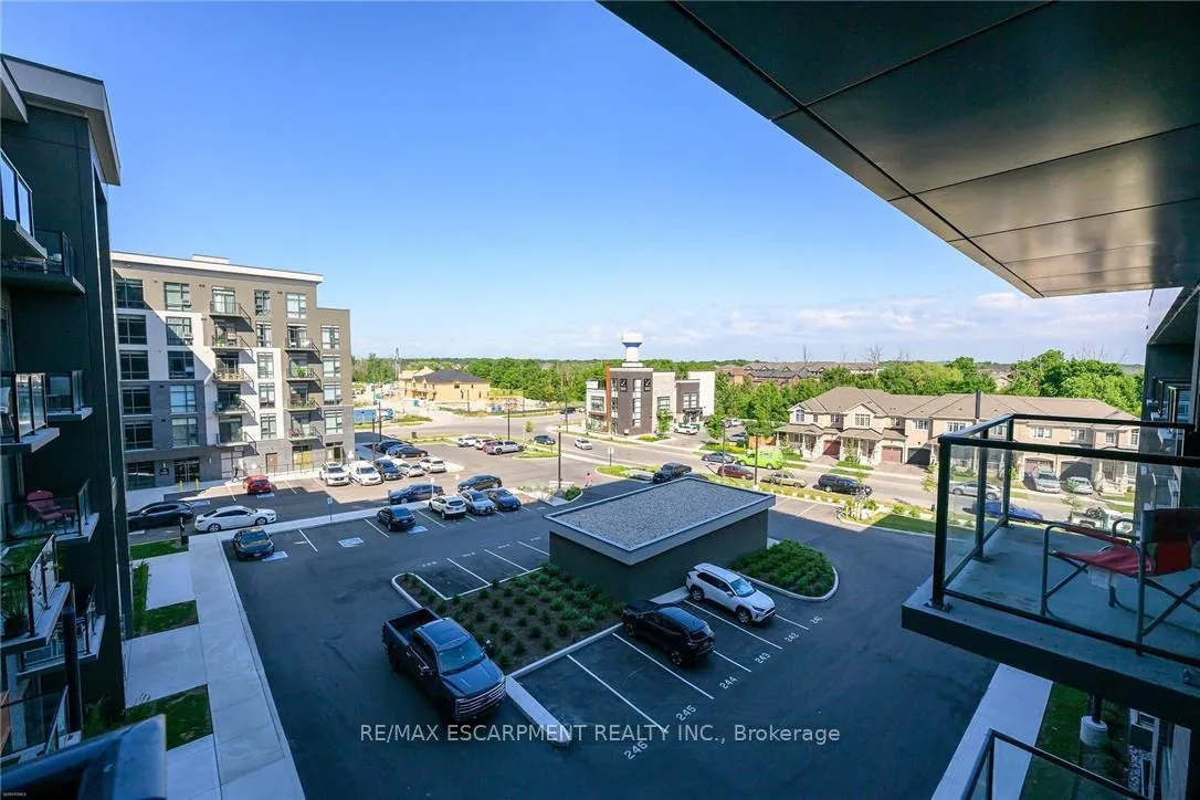 Photo 16 of Unit 416, 470 Dundas Street E, Hamilton, Waterdown — HOMEH