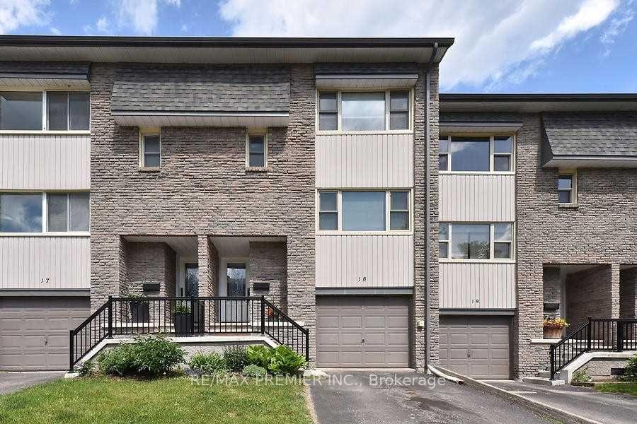 Photo 2 of Unit 18, 2 North Street, Barrie, Wellington — HOMEH