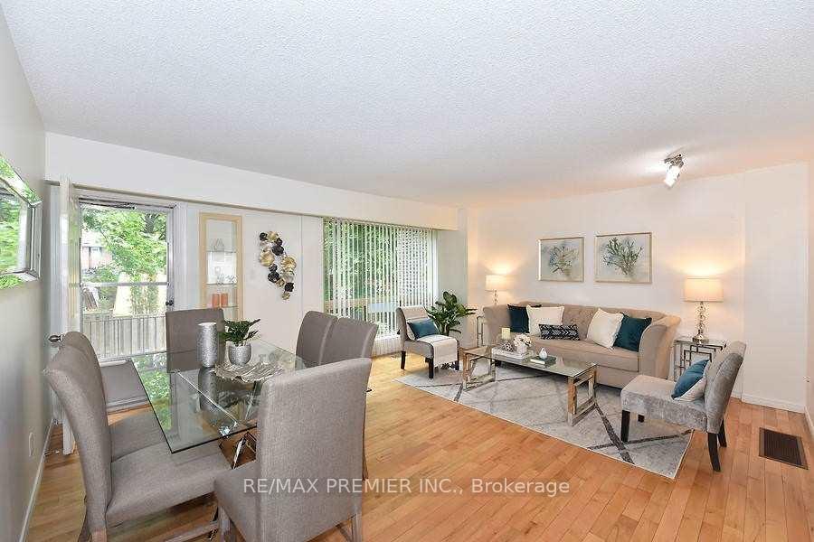 Photo 6 of Unit 18, 2 North Street, Barrie, Wellington — HOMEH