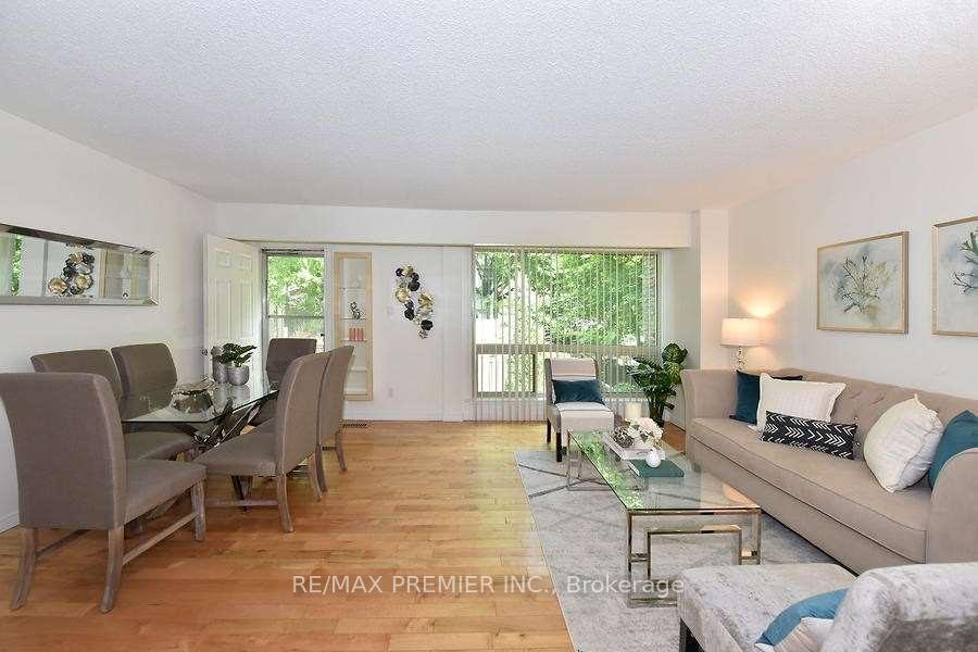 Photo 7 of Unit 18, 2 North Street, Barrie, Wellington — HOMEH