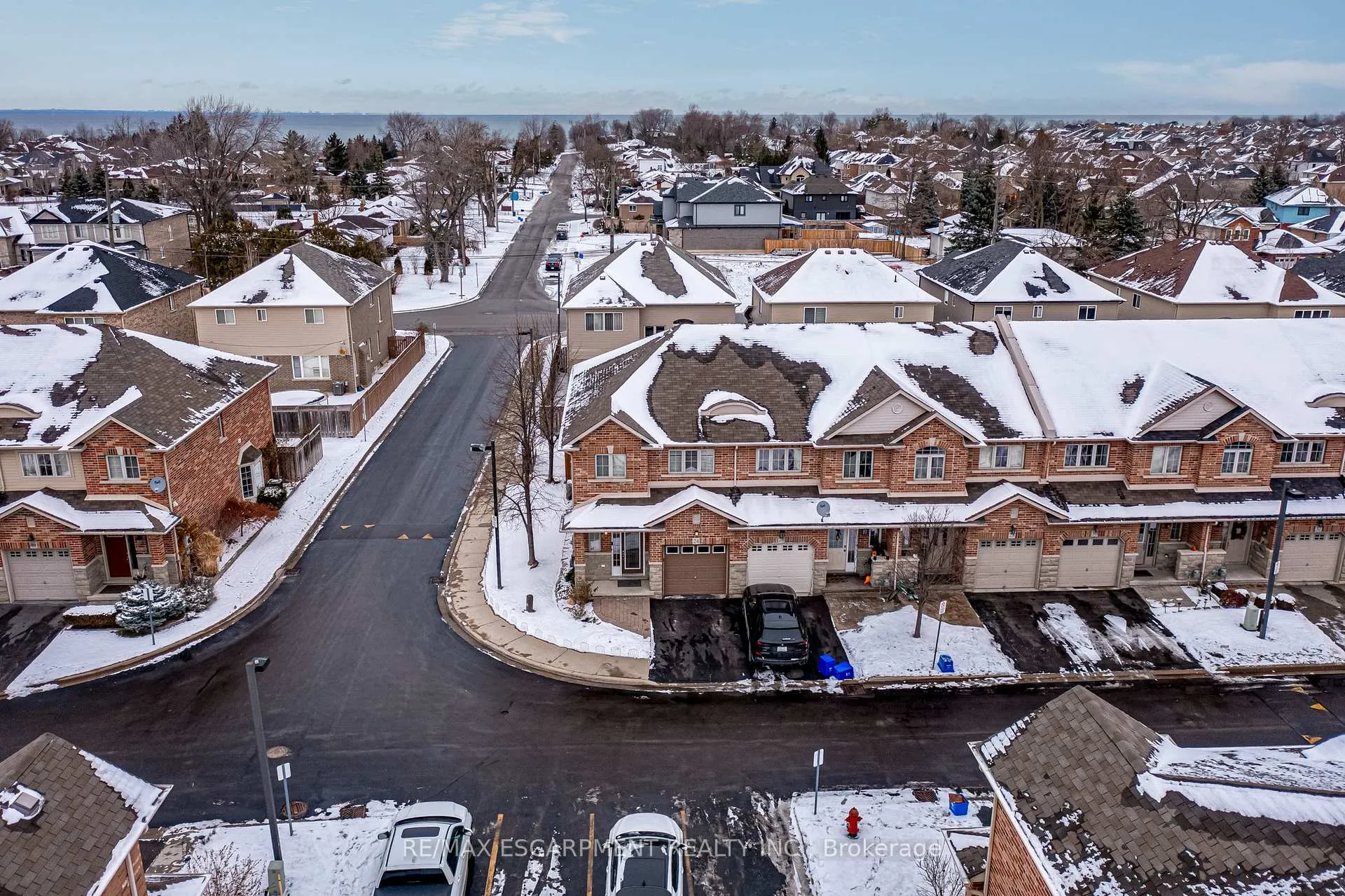 Photo 33 of 24 Marina Point Crescent, Hamilton, Winona Park — HOMEH