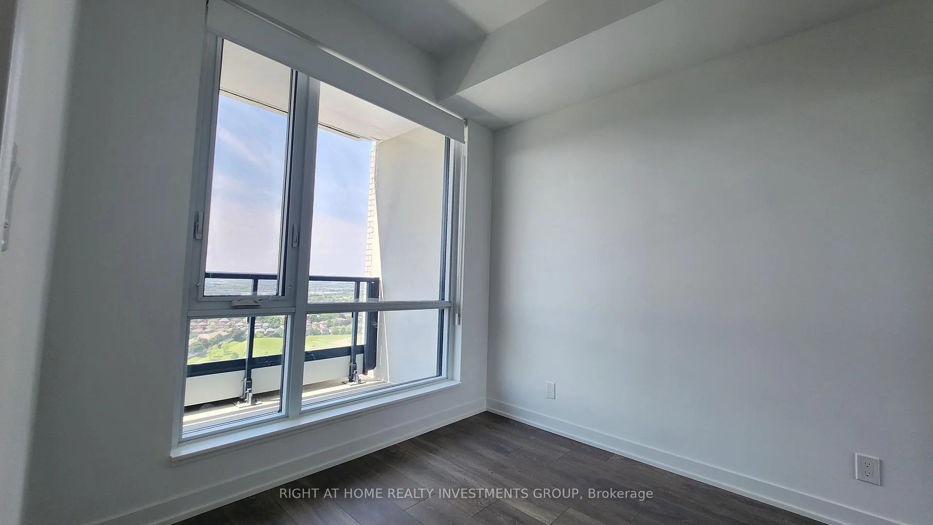 Photo 9 of Unit 2401, 7950 Bathurst Street, Vaughan, Beverley Glen — HOMEH