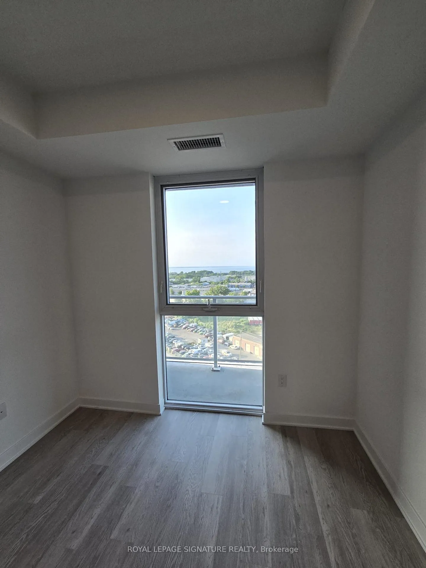 Photo 9 of Unit 1209, 2782 Barton Street E, Hamilton, Riverdale — HOMEH
