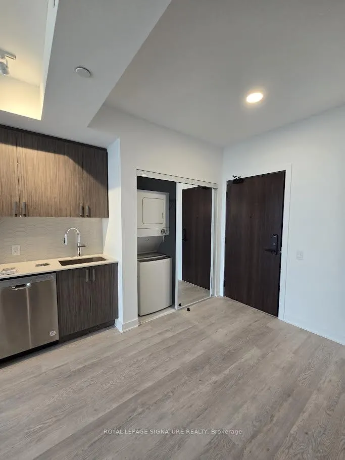 Photo 1 of Unit 1208, 2782 Barton Street E, Hamilton, Riverdale — HOMEH