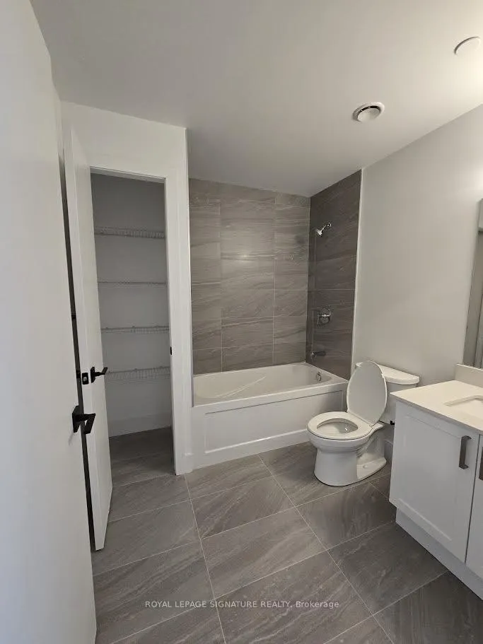 Photo 4 of Unit 1208, 2782 Barton Street E, Hamilton, Riverdale — HOMEH