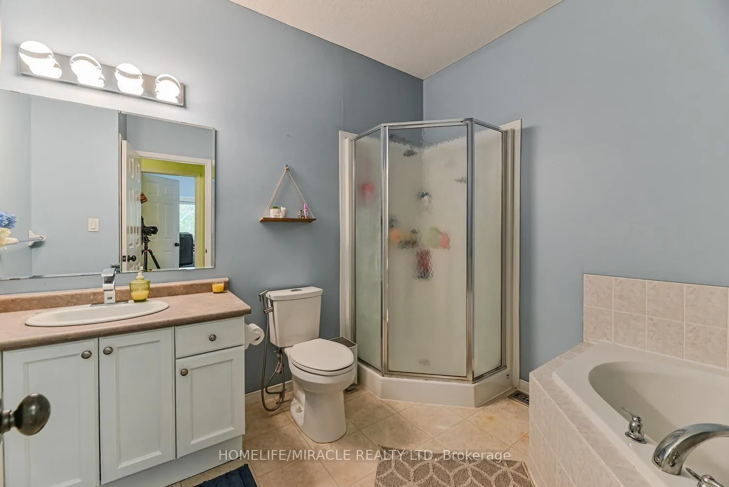 Photo 11 of Unit E-31, 110 Activa Avenue, Kitchener, Larentian West — HOMEH
