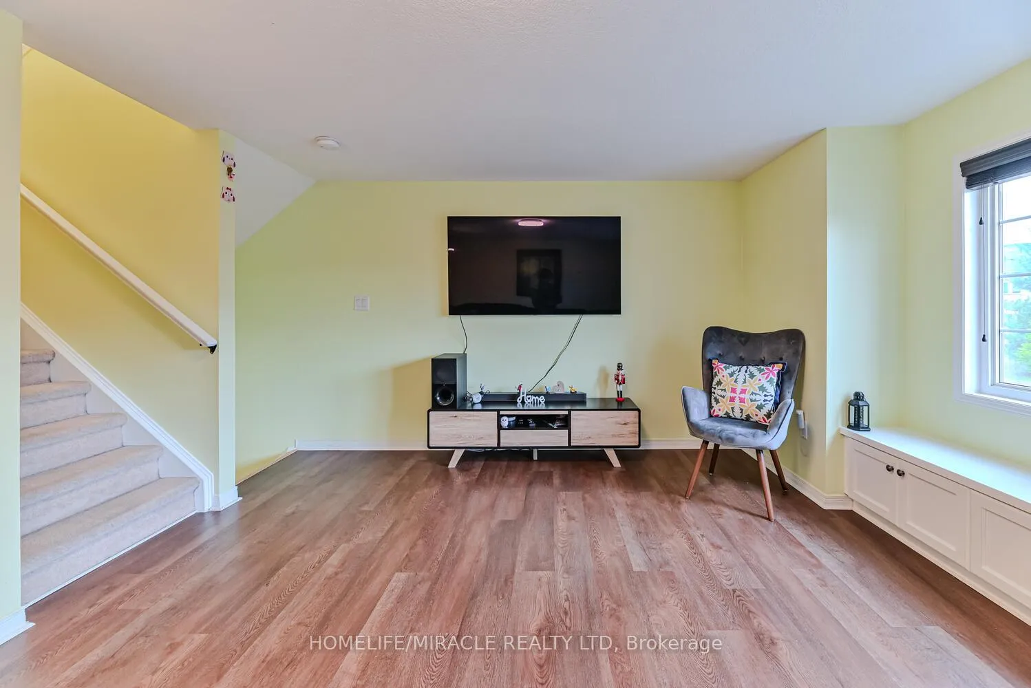 Photo 17 of Unit E-31, 110 Activa Avenue, Kitchener, Larentian West — HOMEH