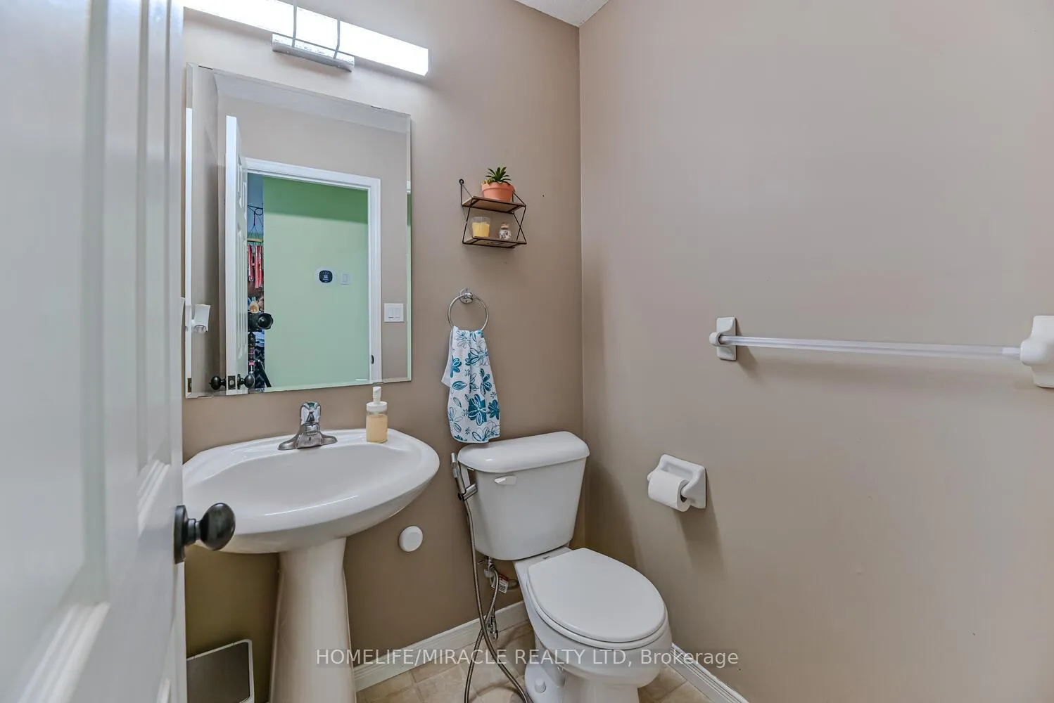 Photo 20 of Unit E-31, 110 Activa Avenue, Kitchener, Larentian West — HOMEH