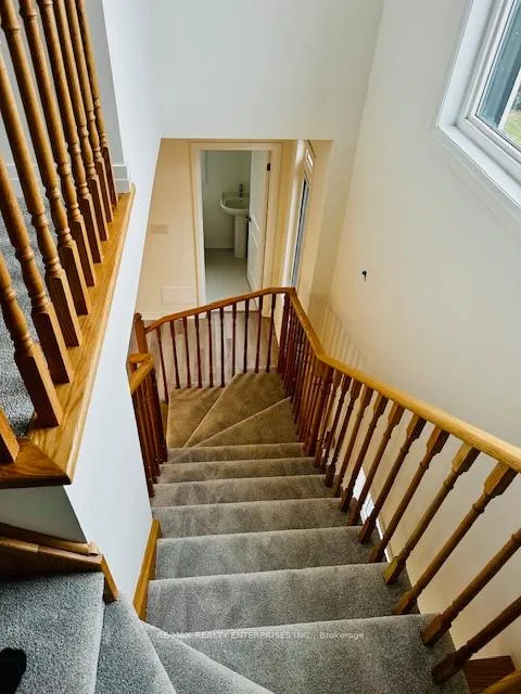 Photo 16 of 64 Sidney Rose Common, St. Catharines, Glendale/Glenridge — HOMEH