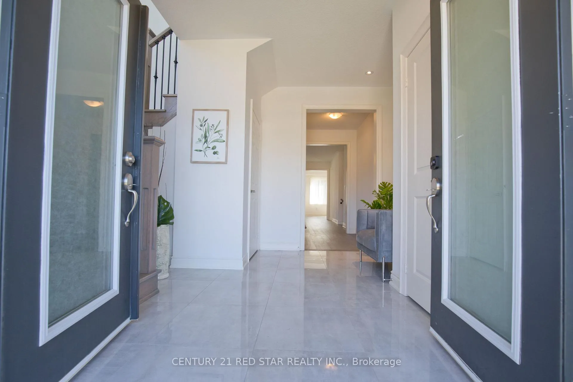 Photo 4 of 92 Elstone Place, Hamilton, Waterdown — HOMEH