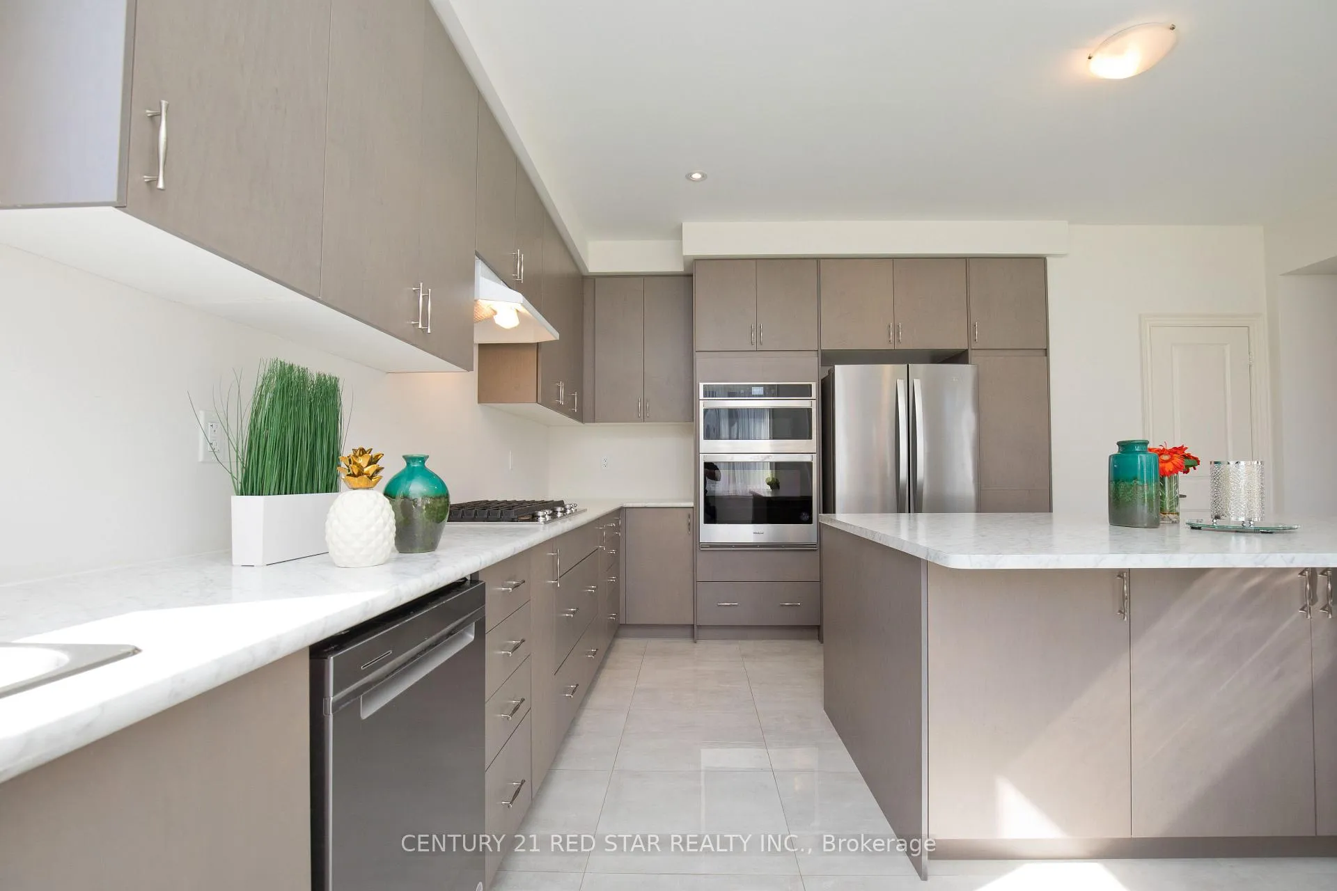 Photo 14 of 92 Elstone Place, Hamilton, Waterdown — HOMEH