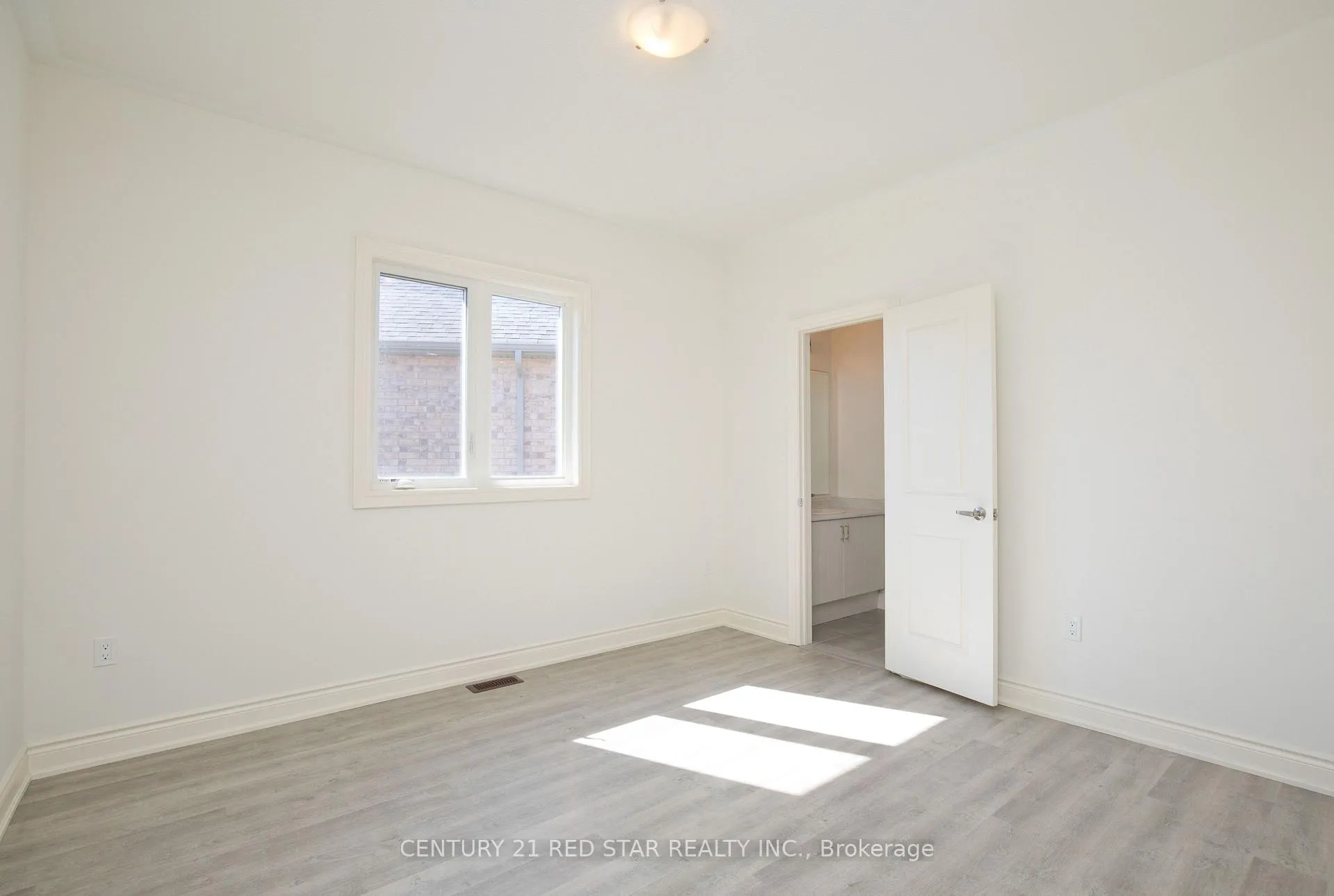 Photo 28 of 92 Elstone Place, Hamilton, Waterdown — HOMEH