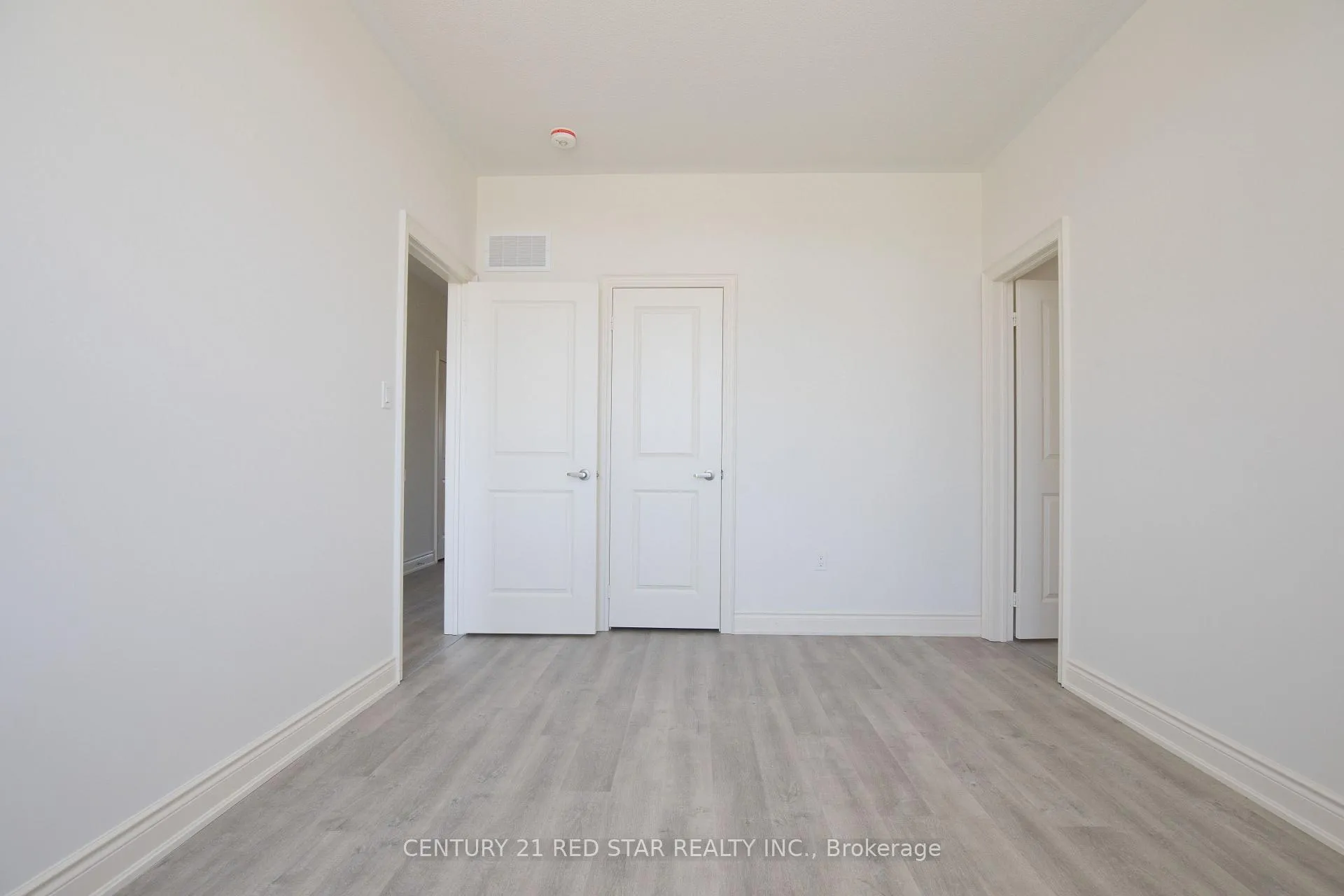 Photo 31 of 92 Elstone Place, Hamilton, Waterdown — HOMEH