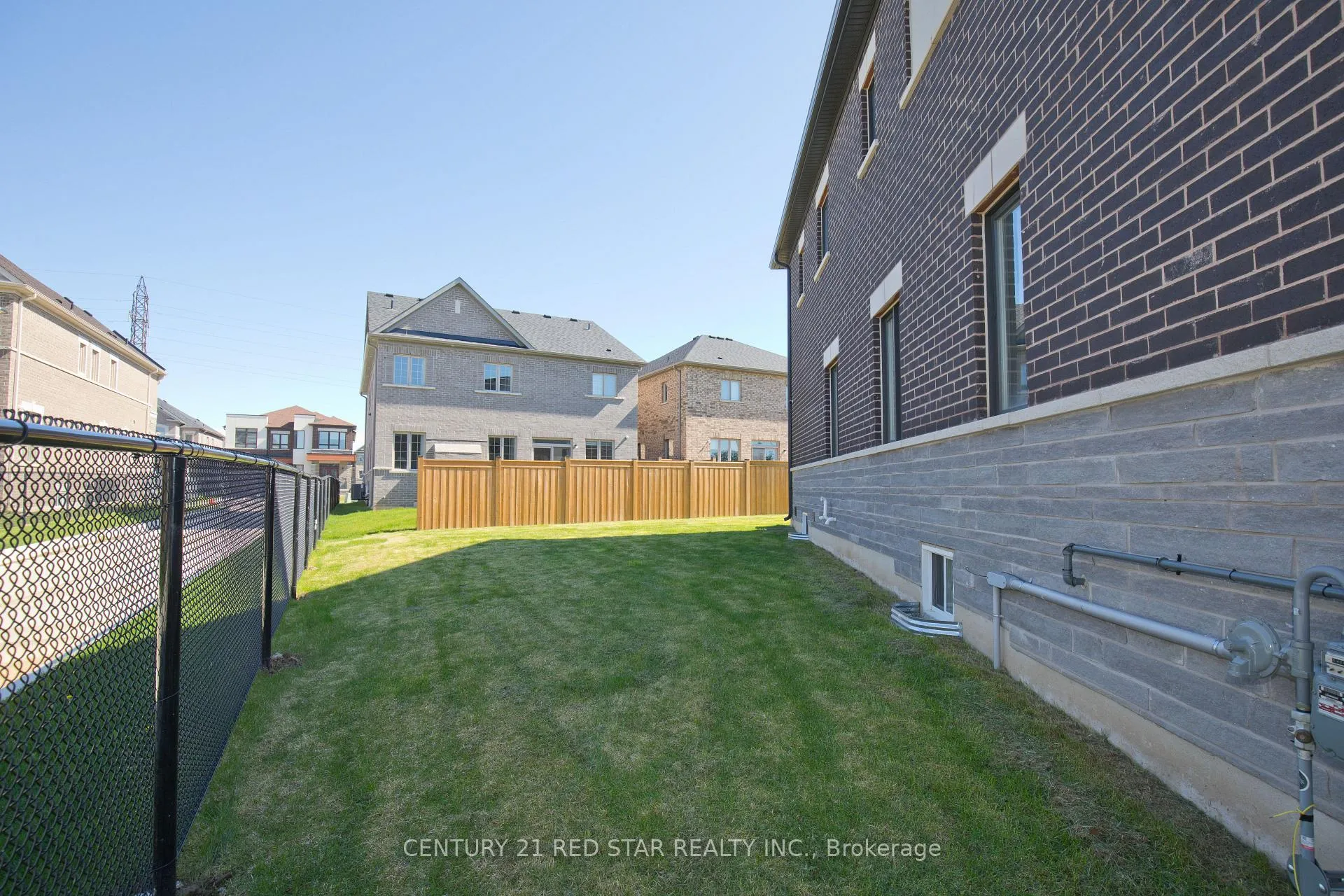 Photo 38 of 92 Elstone Place, Hamilton, Waterdown — HOMEH