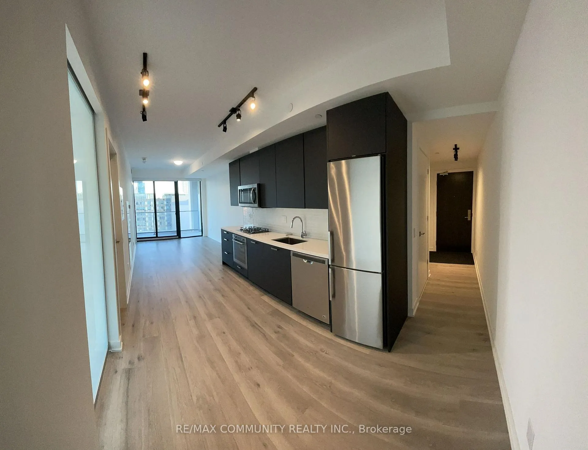 Photo 7 of Unit 1004, 55 Ontario Street, Toronto, Moss Park — HOMEH