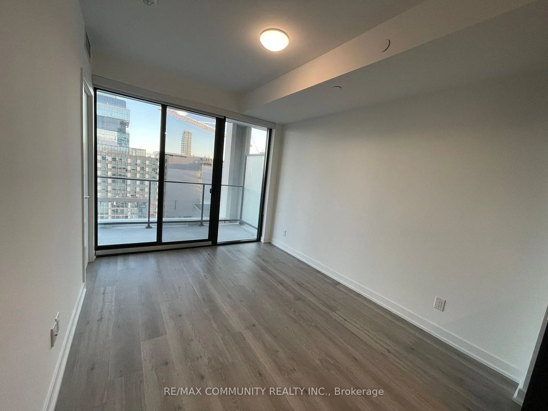 Photo 8 of Unit 1004, 55 Ontario Street, Toronto, Moss Park — HOMEH