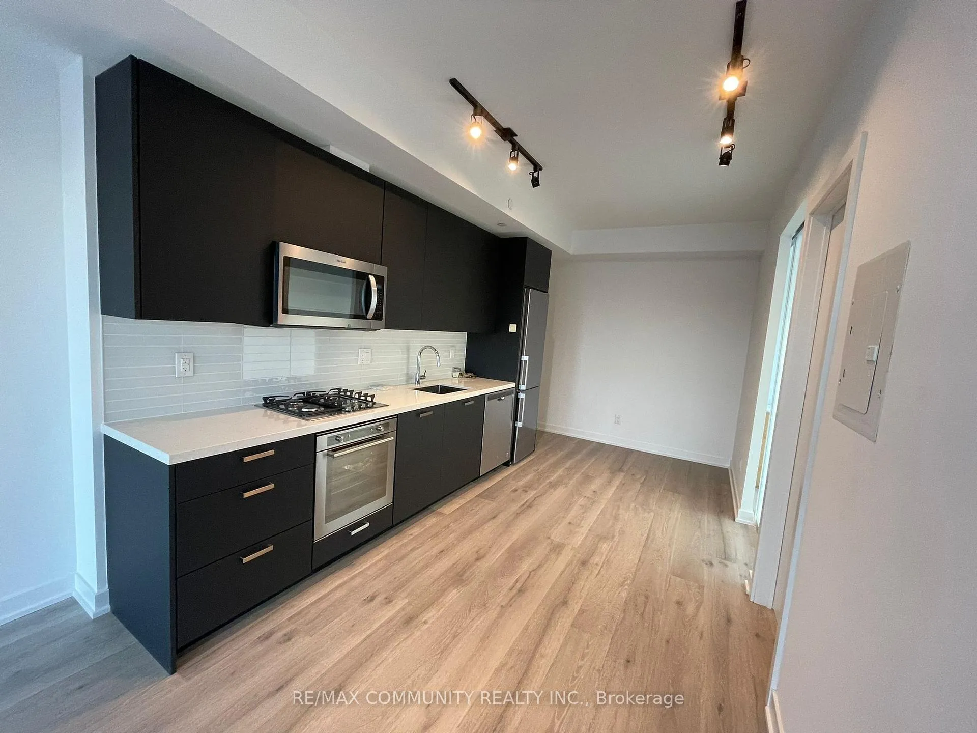 Photo 9 of Unit 1004, 55 Ontario Street, Toronto, Moss Park — HOMEH