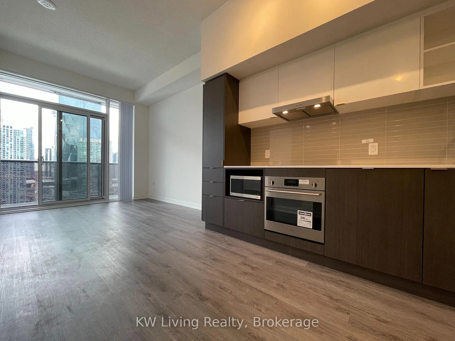 Photo 6 of Unit 2212, 138 Downes Street, Toronto, Waterfront Communities — HOMEH