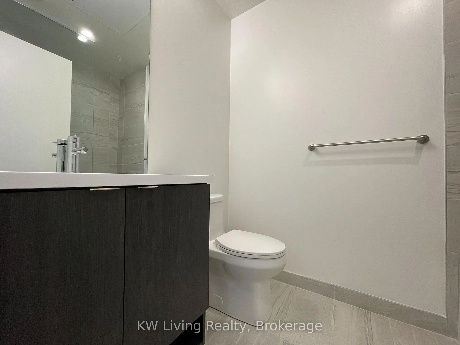 Photo 7 of Unit 2212, 138 Downes Street, Toronto, Waterfront Communities — HOMEH