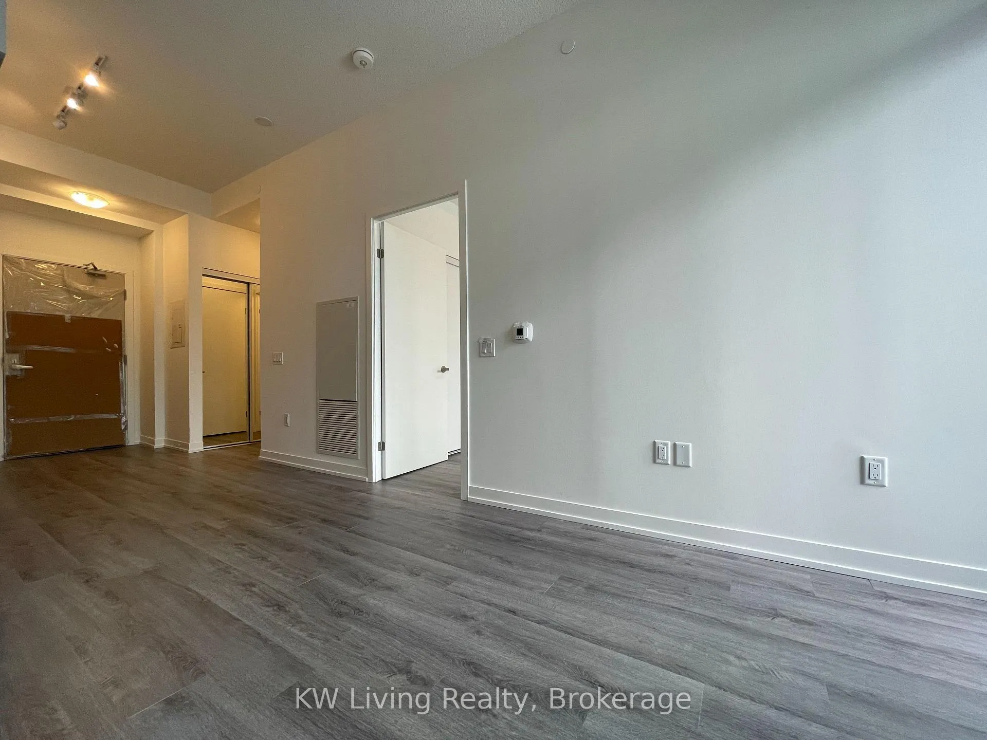 Photo 10 of Unit 2212, 138 Downes Street, Toronto, Waterfront Communities — HOMEH