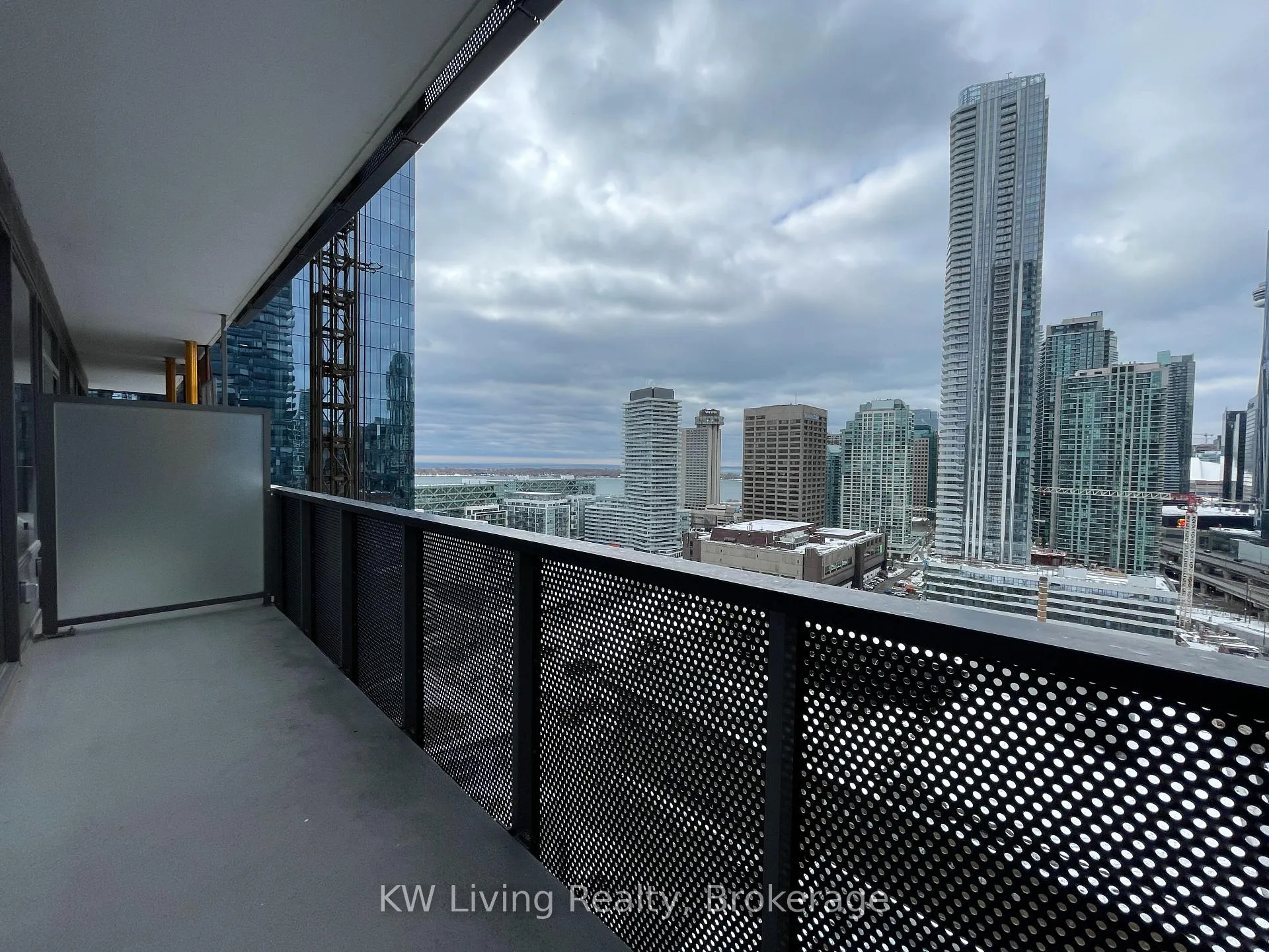 Photo 16 of Unit 2212, 138 Downes Street, Toronto, Waterfront Communities — HOMEH