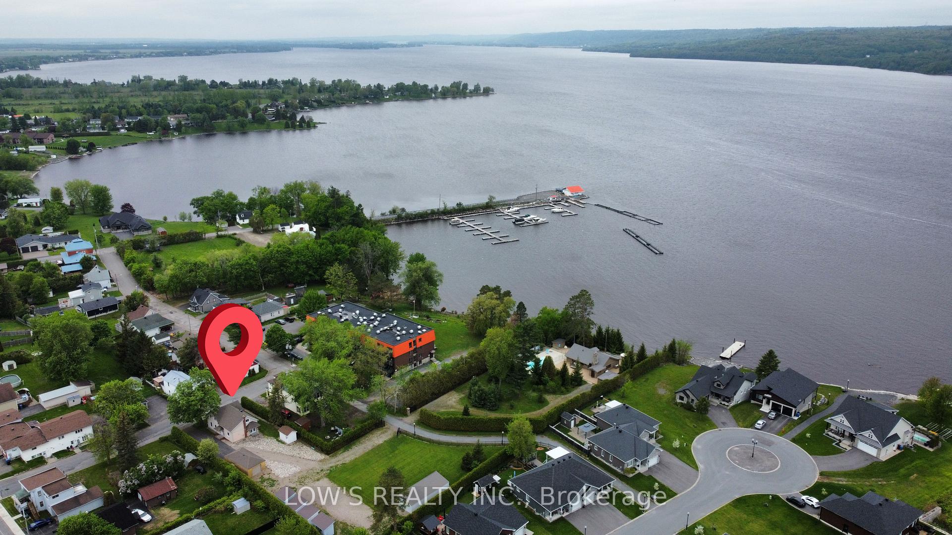 Photo 40 of 15 Peter Street, Champlain, L'Orignal — HOMEH