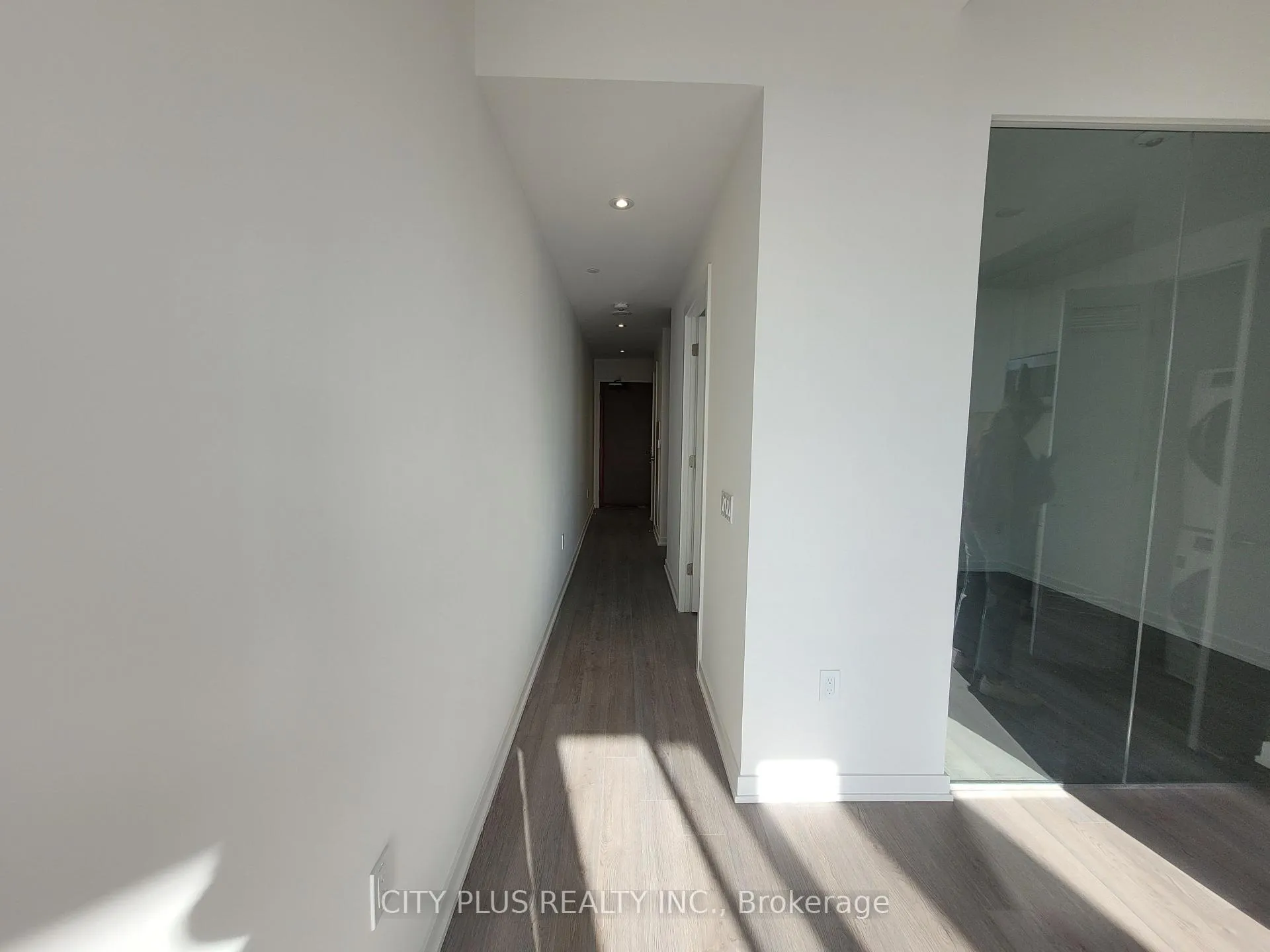Photo 4 of Unit 405, 50 Power Street, Toronto, Moss Park — HOMEH