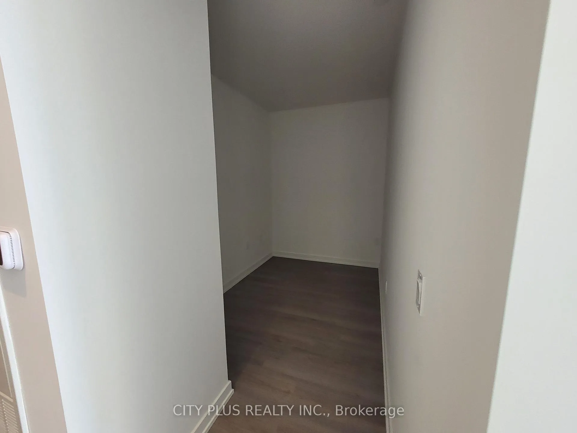 Photo 5 of Unit 405, 50 Power Street, Toronto, Moss Park — HOMEH