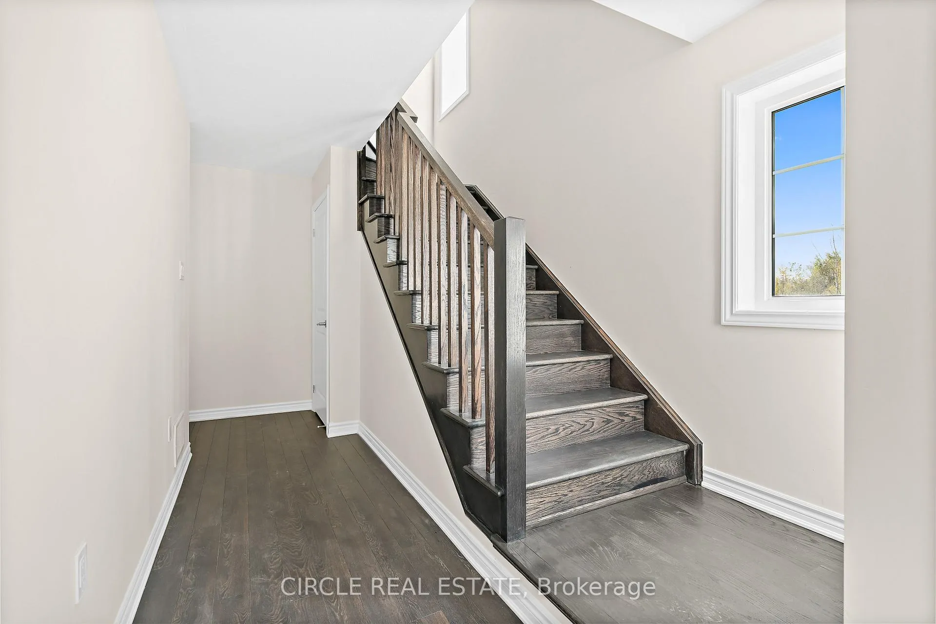 Photo 5 of Unit 28, 305 Garner Road, Hamilton, Ancaster — HOMEH