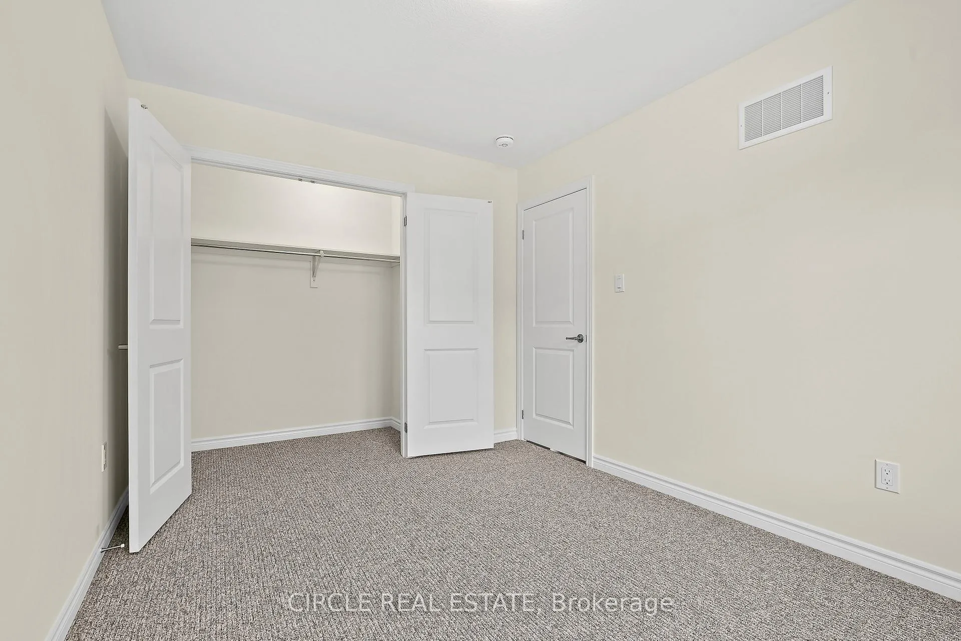 Photo 27 of Unit 28, 305 Garner Road, Hamilton, Ancaster — HOMEH