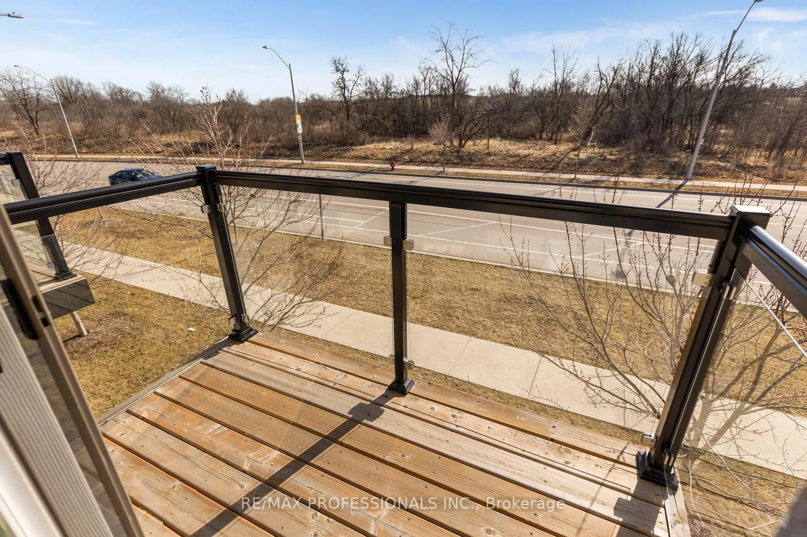 Photo 8 of Unit 8, 23 Echovalley Drive, Hamilton, Stoney Creek Mountain — HOMEH