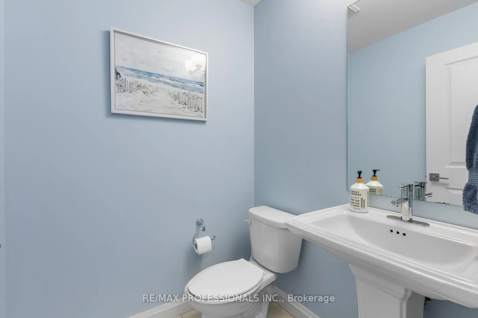 Photo 19 of Unit 8, 23 Echovalley Drive, Hamilton, Stoney Creek Mountain — HOMEH