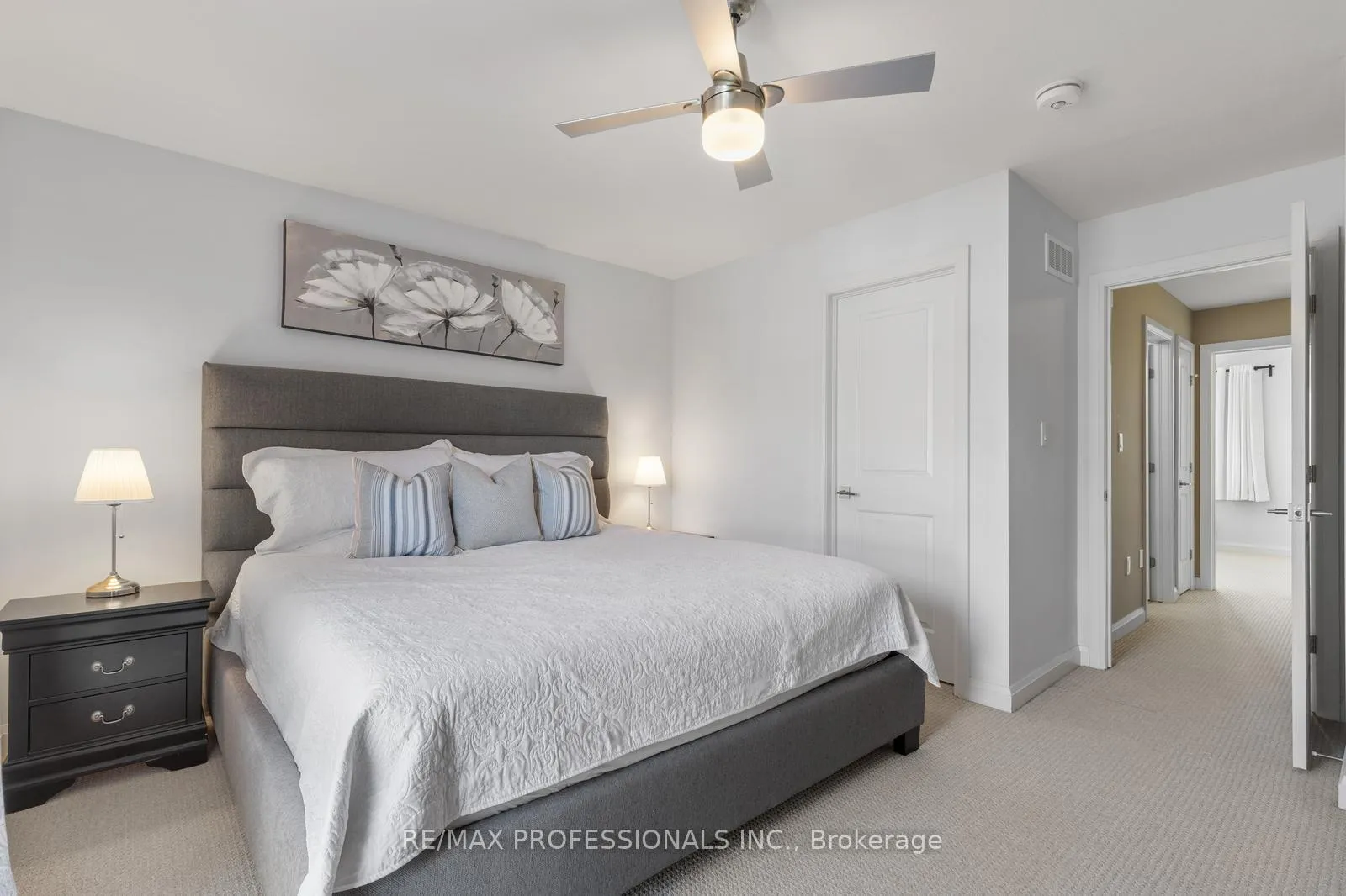 Photo 22 of Unit 8, 23 Echovalley Drive, Hamilton, Stoney Creek Mountain — HOMEH