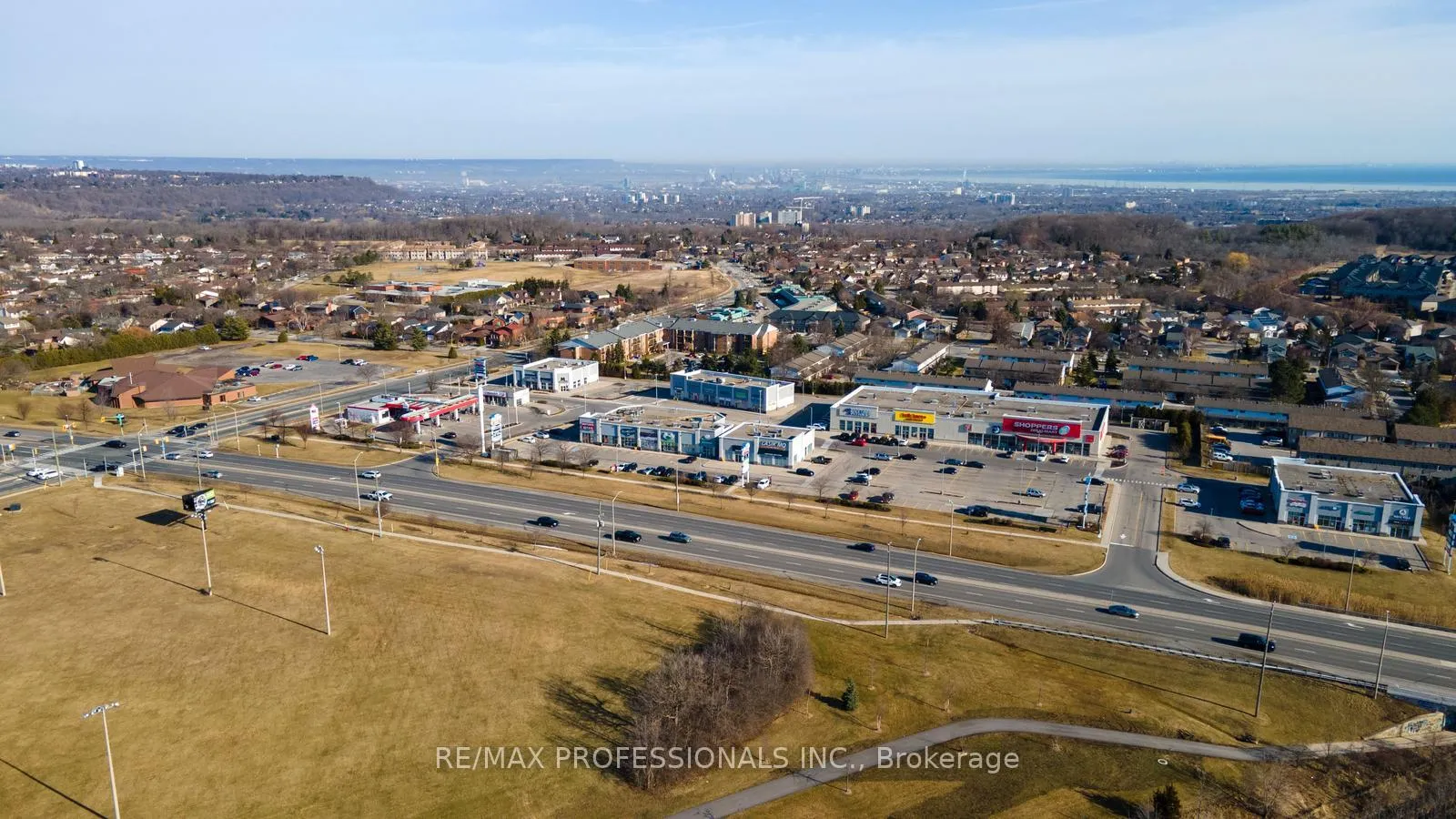 Photo 36 of Unit 8, 23 Echovalley Drive, Hamilton, Stoney Creek Mountain — HOMEH