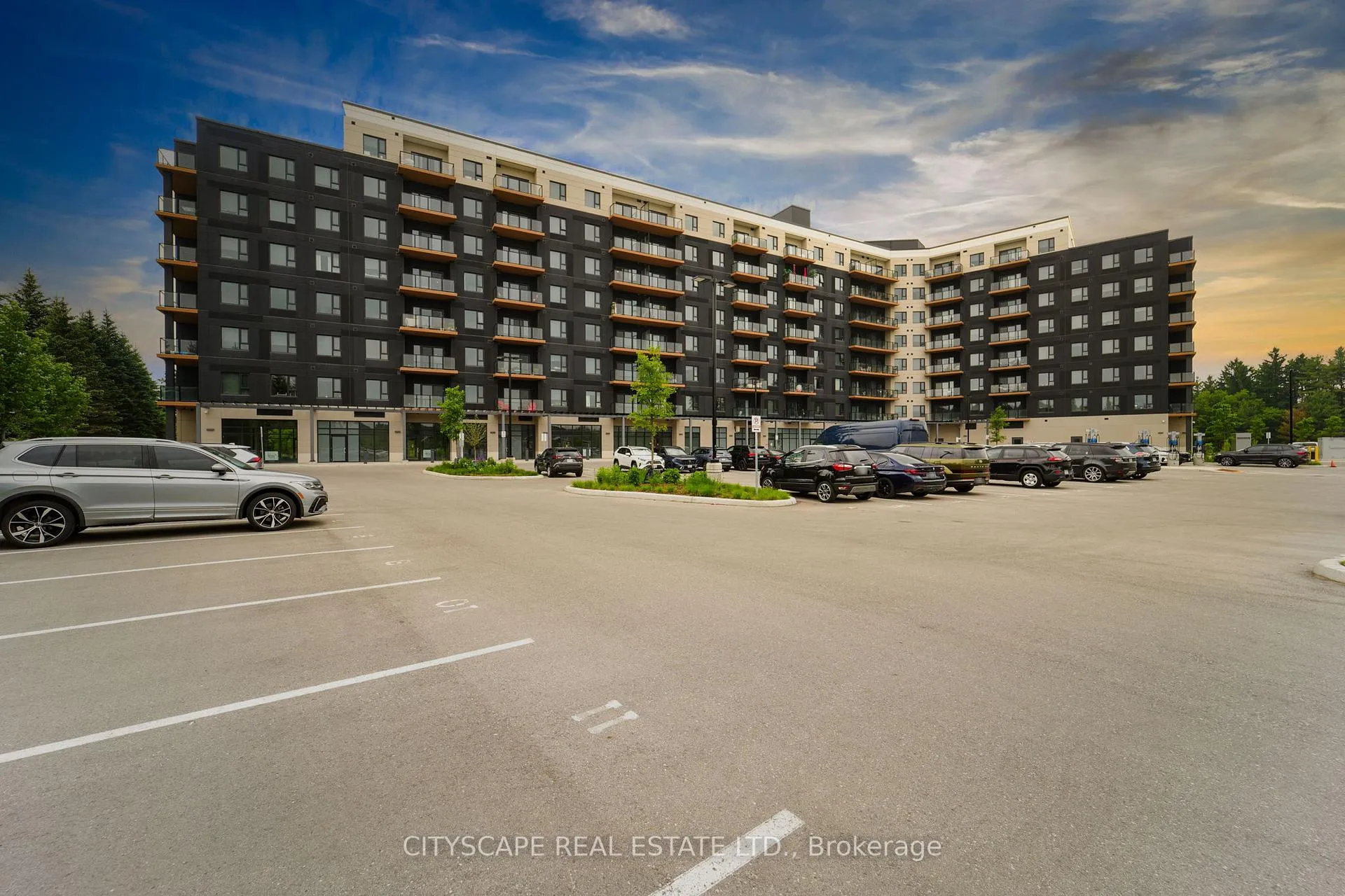 Photo 3 of Unit 802, 525 New Dundee Road, Kitchener — HOMEH